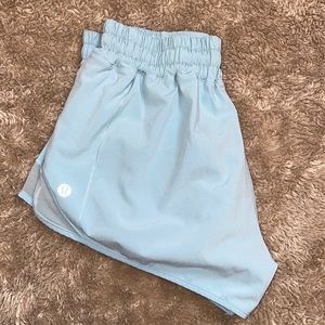 Light Blue Lululemon Hotty Hot Shorts size 6. 2.5” inseam